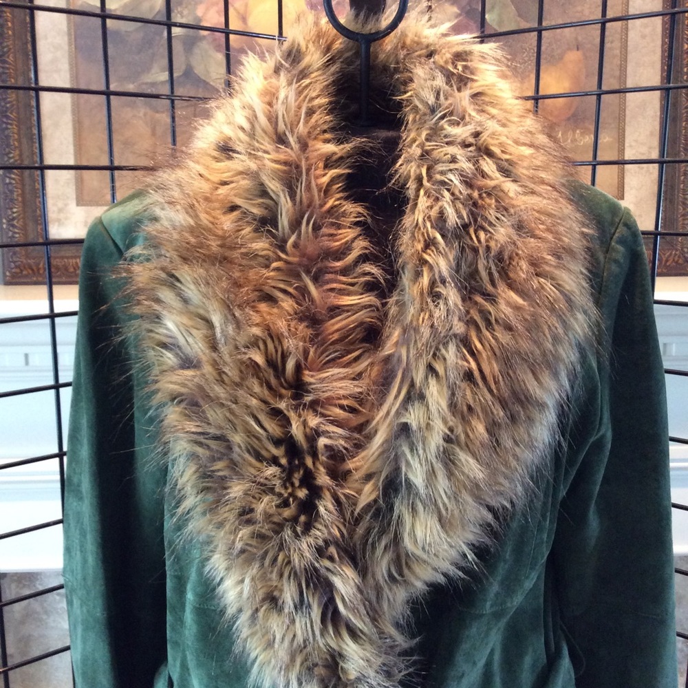 Suede/green trench style coat - Picture 3 of 8